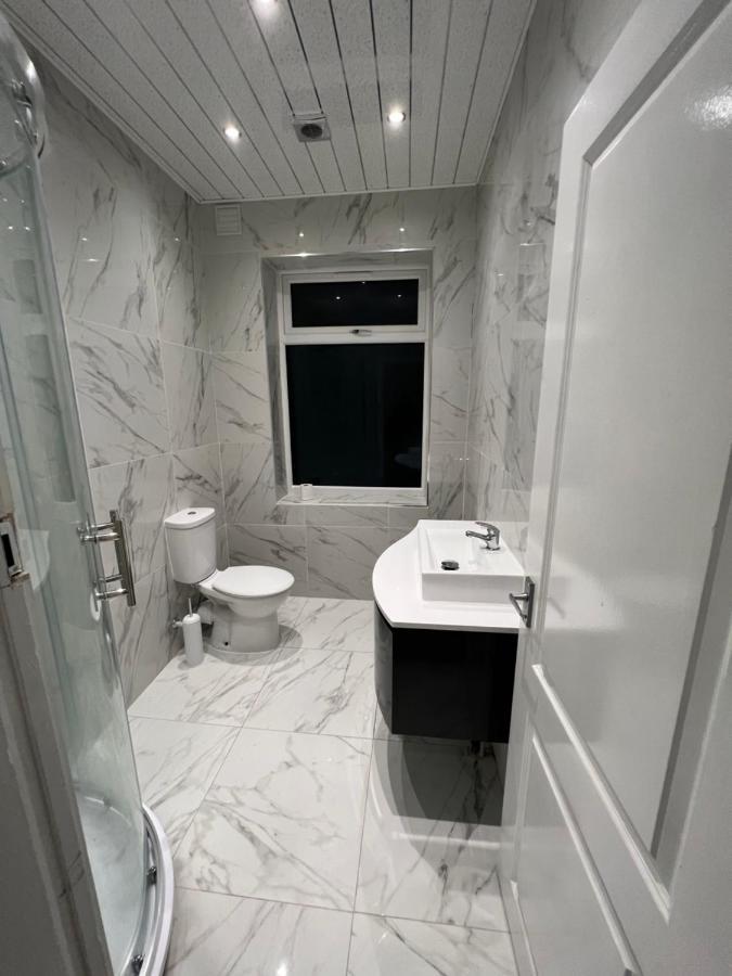 The Pleasant House Appartamento Manchester Esterno foto