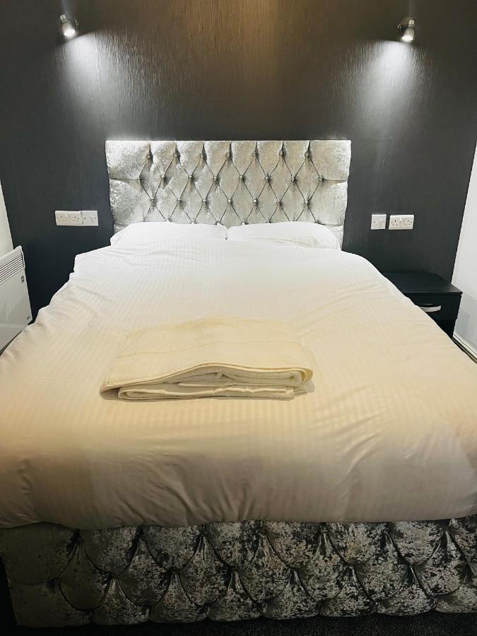 The Pleasant House Appartamento Manchester Esterno foto