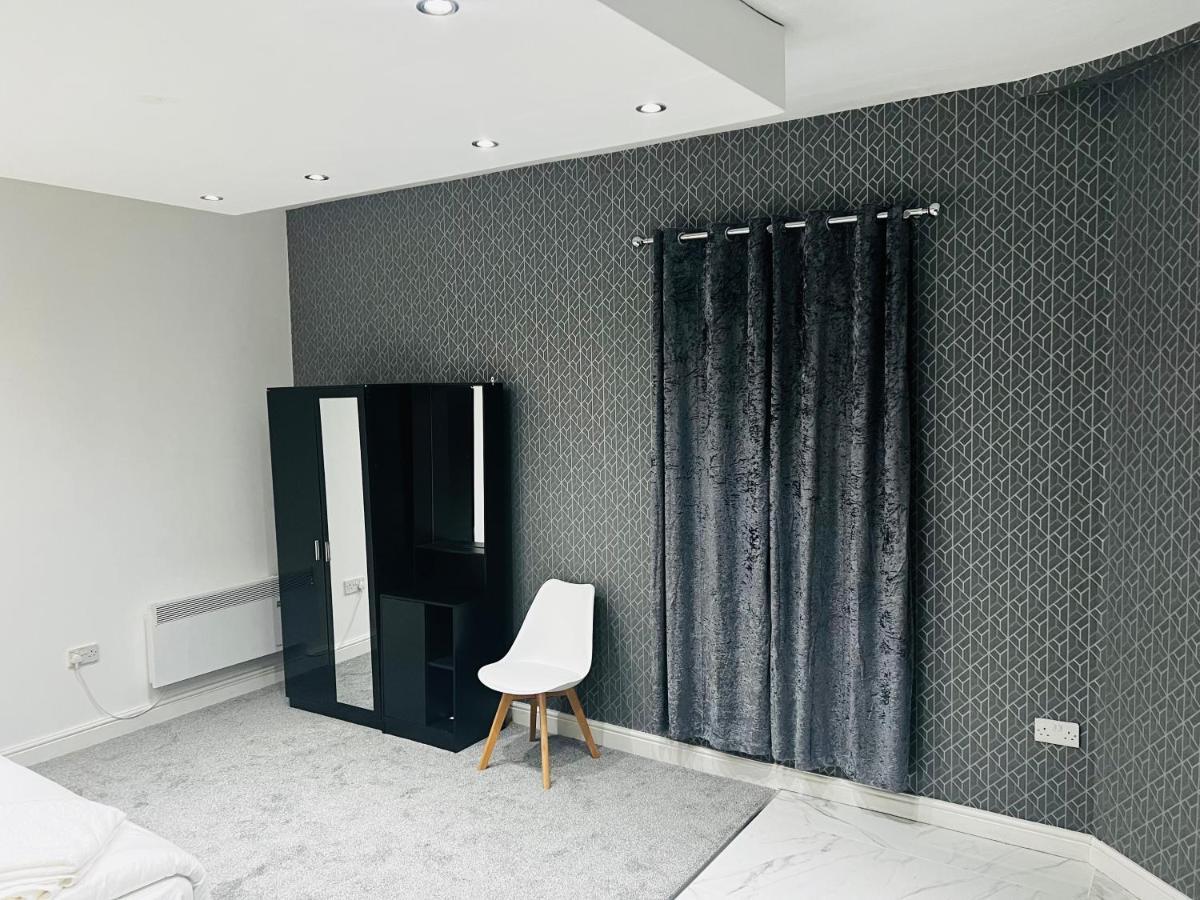 The Pleasant House Appartamento Manchester Esterno foto