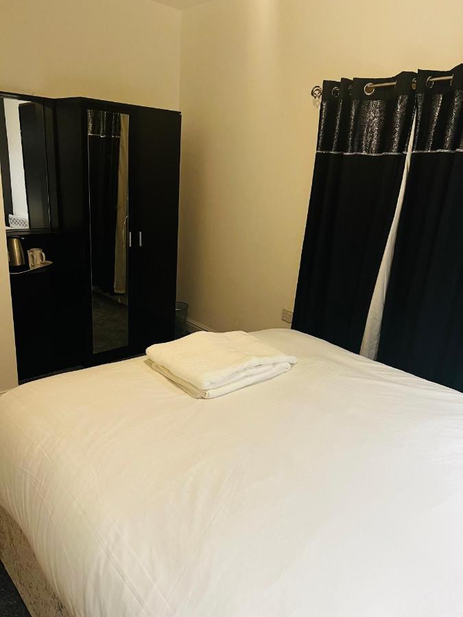 The Pleasant House Appartamento Manchester Esterno foto